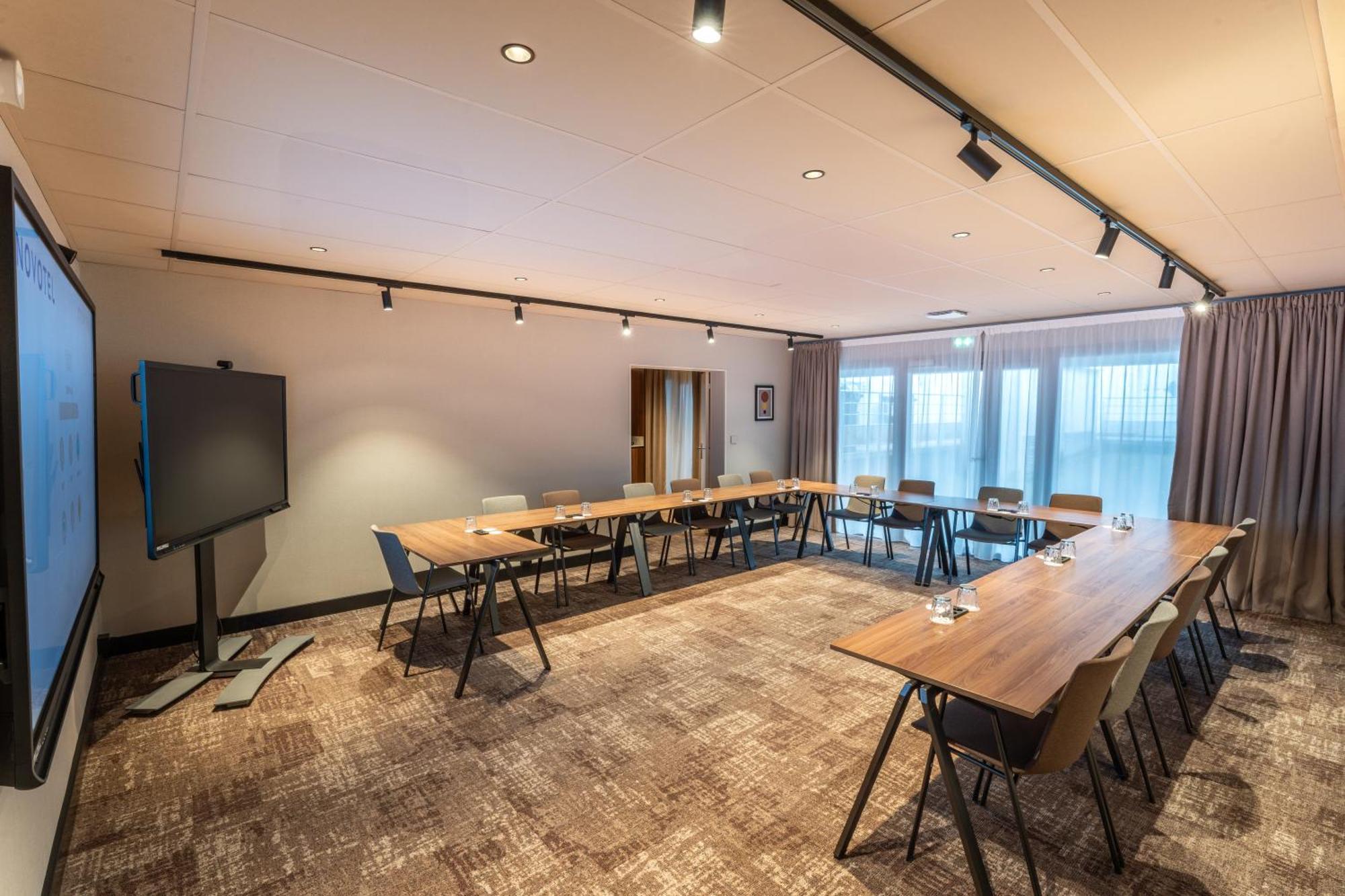 Novotel Angers Lac De Maine Ngoại thất bức ảnh