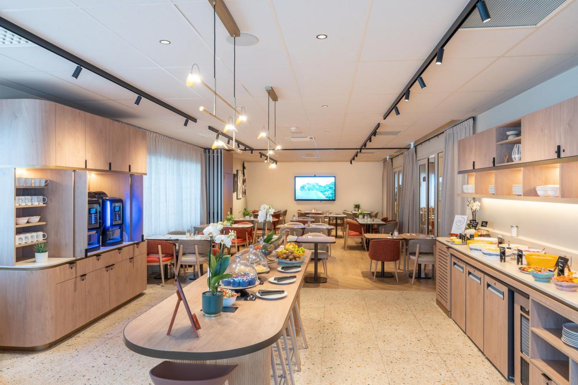 Novotel Angers Lac De Maine Ngoại thất bức ảnh